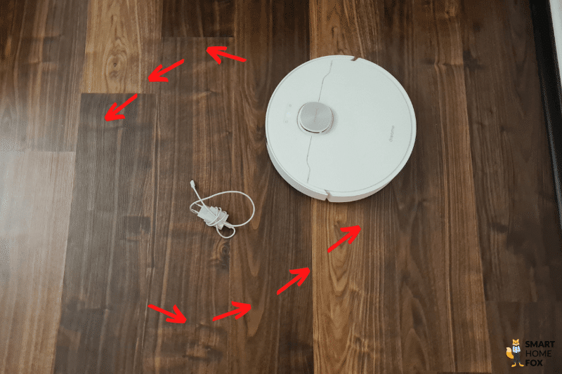 Der Fahrtweg des Dreame L10s Ultra beim Erkennen eines Hindernisses ist eingezeichnet